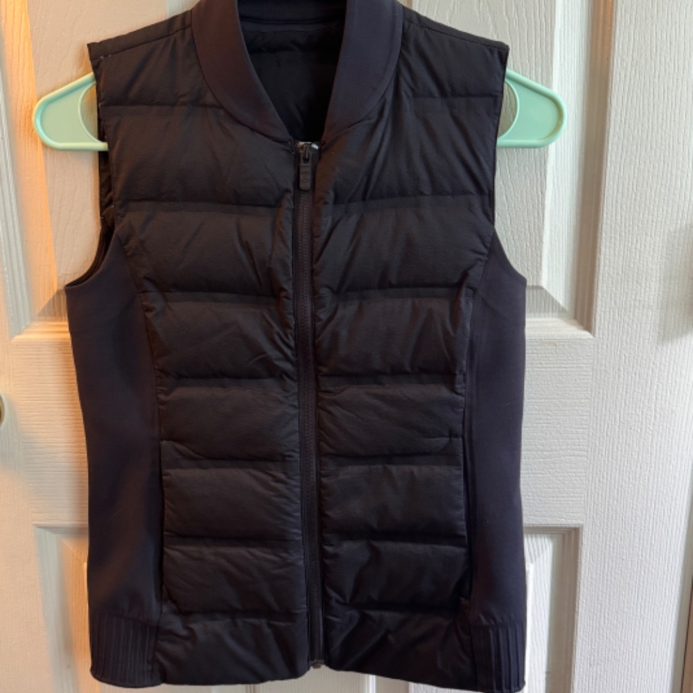 Black Lululemon puffer Vest